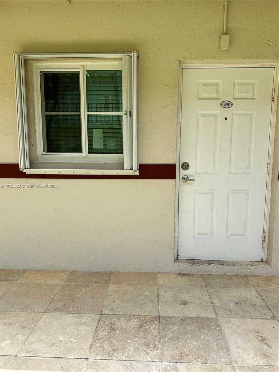 Small Image of 8600 SOUTH WEST 67TH AVE #908, Pinecrest Number 3
