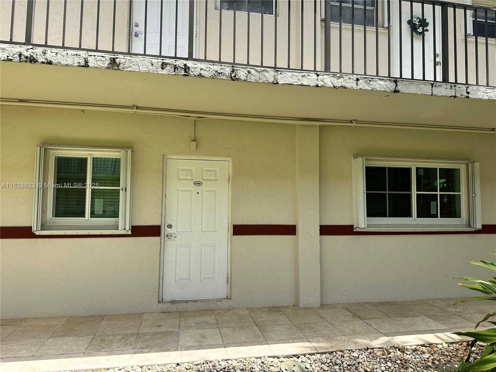 Small Image of 8600 SOUTH WEST 67TH AVE #908, Pinecrest Number 4