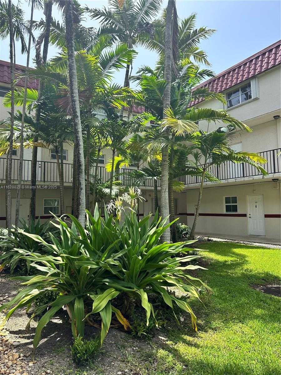 Small Image of 8600 SOUTH WEST 67TH AVE #908, Pinecrest Number 6