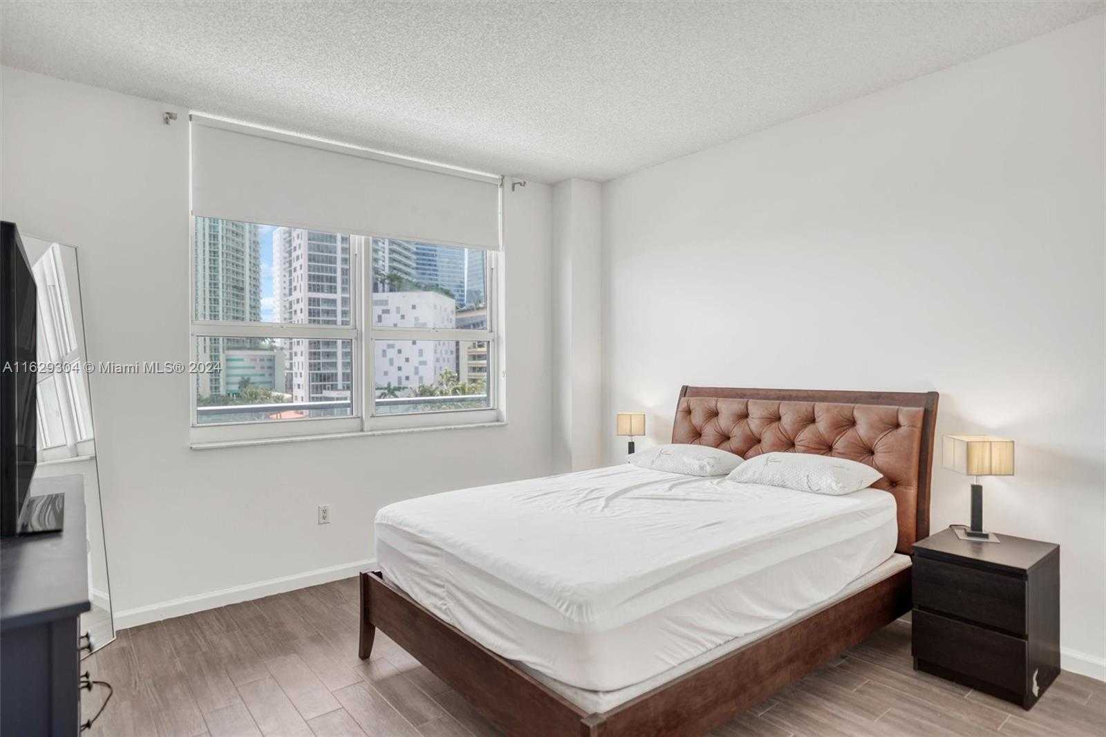 Small Image of 1155 BRICKELL BAY DR #507, Miami Number 23