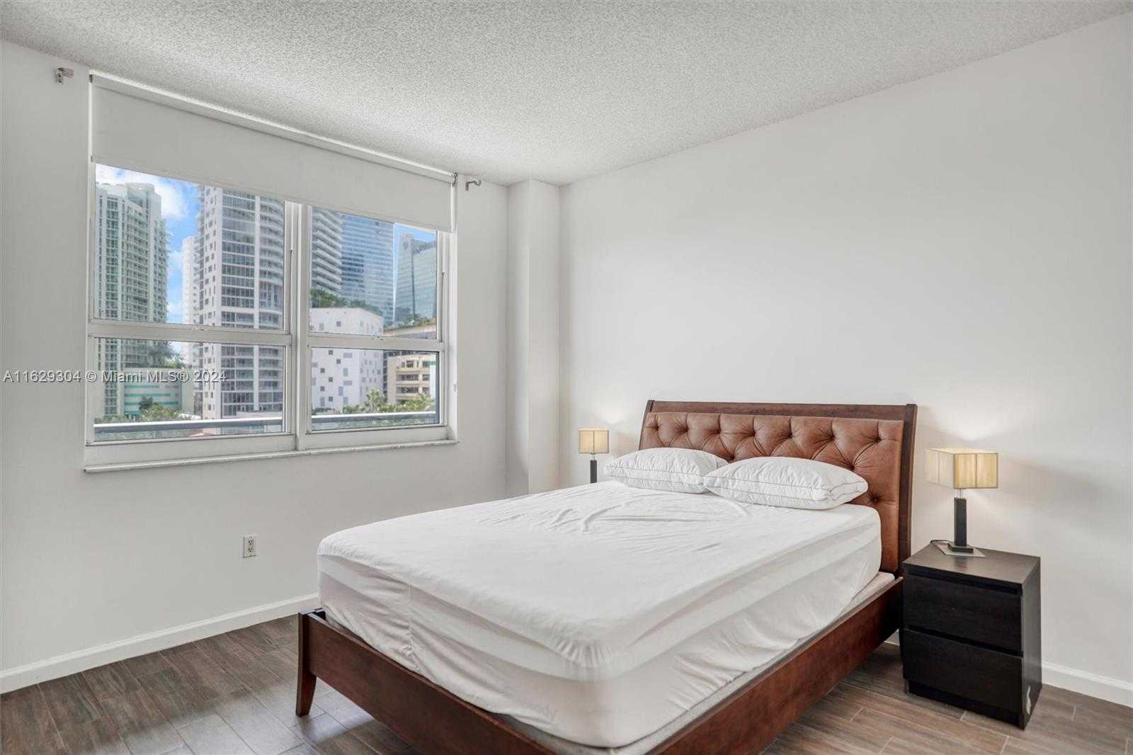 Small Image of 1155 BRICKELL BAY DR #507, Miami Number 24