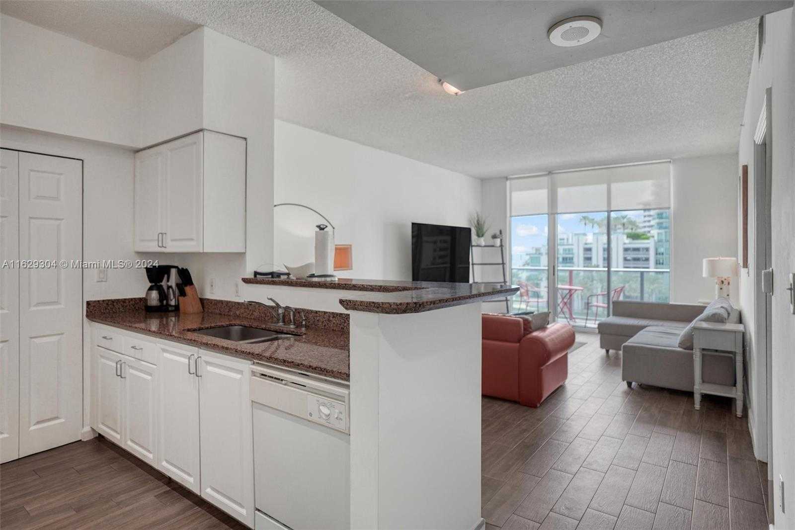 Small Image of 1155 BRICKELL BAY DR #507, Miami Number 5