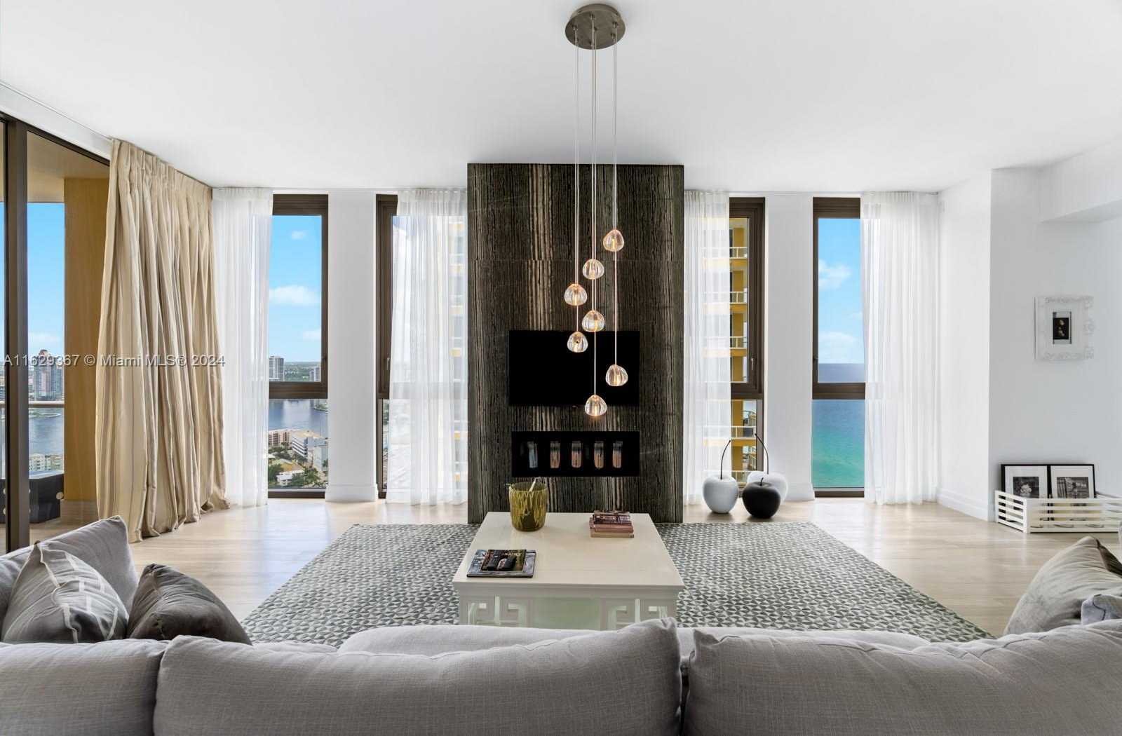 Small Image of 17749 Collins Ave, Sunny Isles Beach, FL 33160, USA Number 22