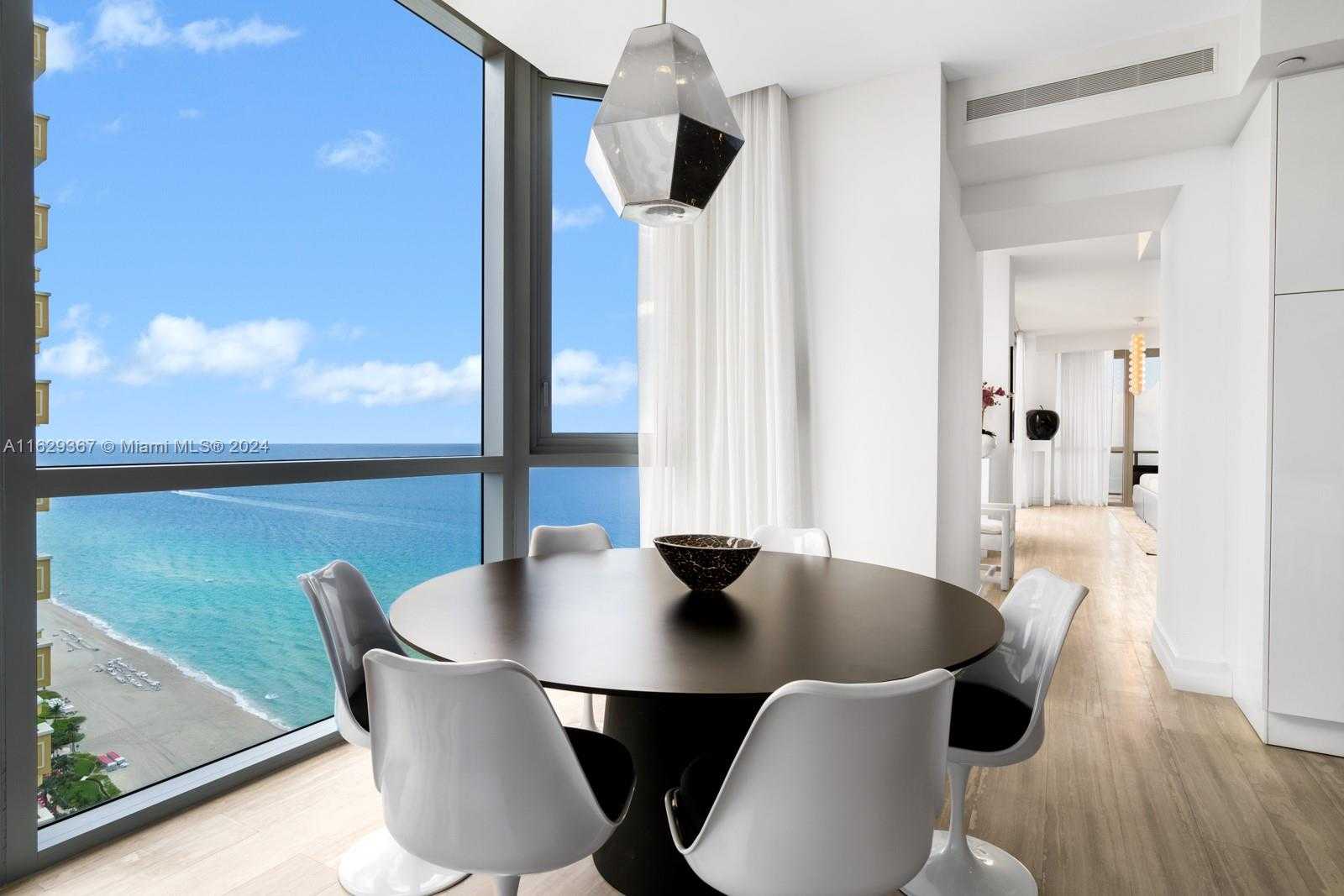 Small Image of 17749 Collins Ave, Sunny Isles Beach, FL 33160, USA Number 25