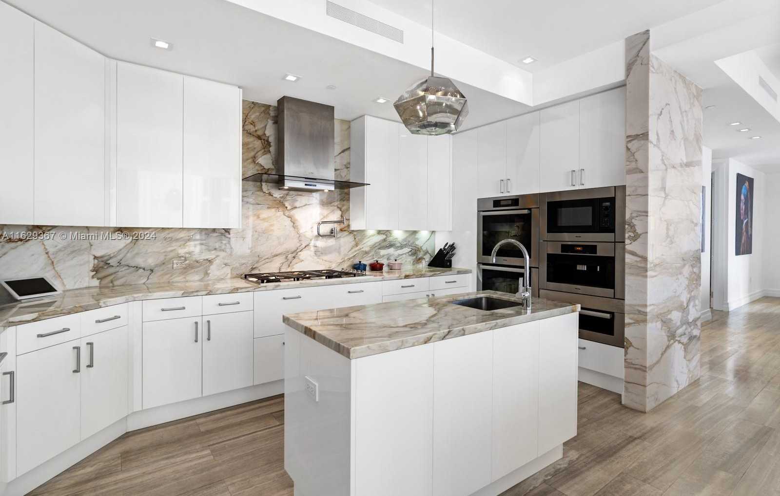 Small Image of 17749 Collins Ave, Sunny Isles Beach, FL 33160, USA Number 27