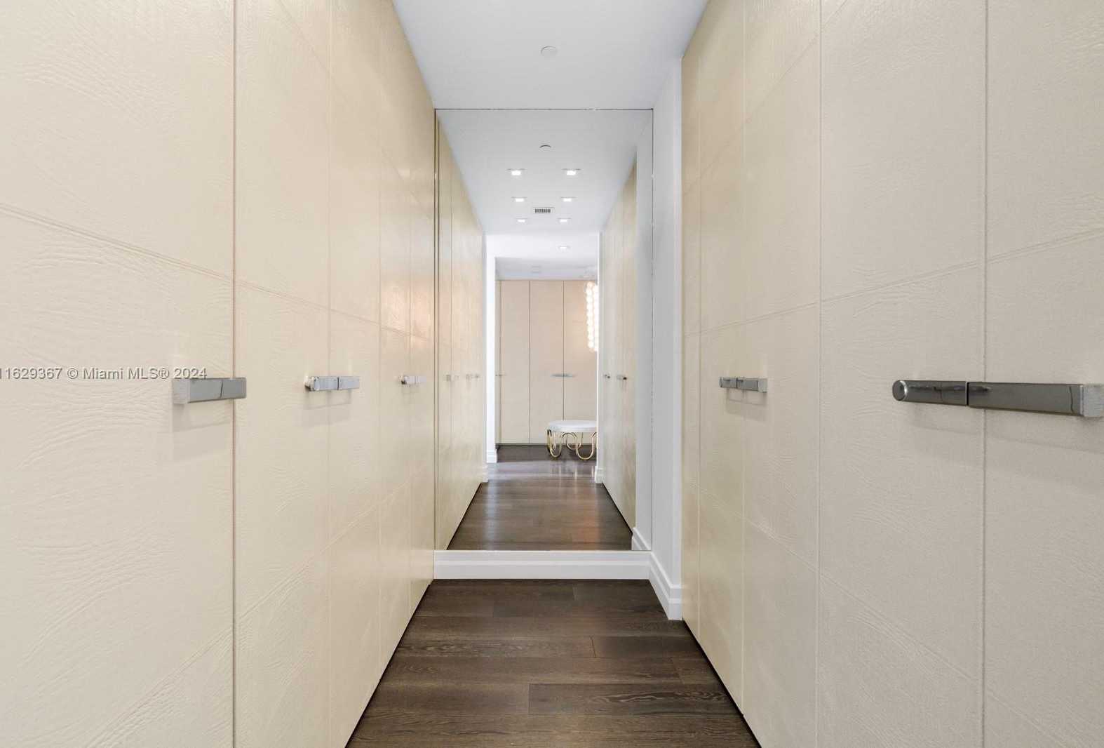 Small Image of 17749 Collins Ave, Sunny Isles Beach, FL 33160, USA Number 29