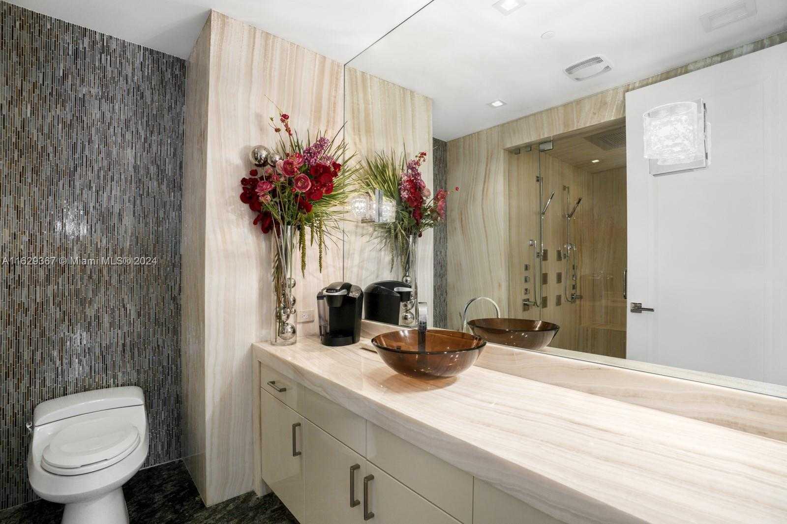 Small Image of 17749 Collins Ave, Sunny Isles Beach, FL 33160, USA Number 35