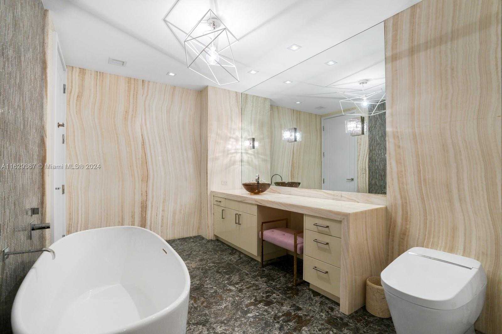 Small Image of 17749 Collins Ave, Sunny Isles Beach, FL 33160, USA Number 36