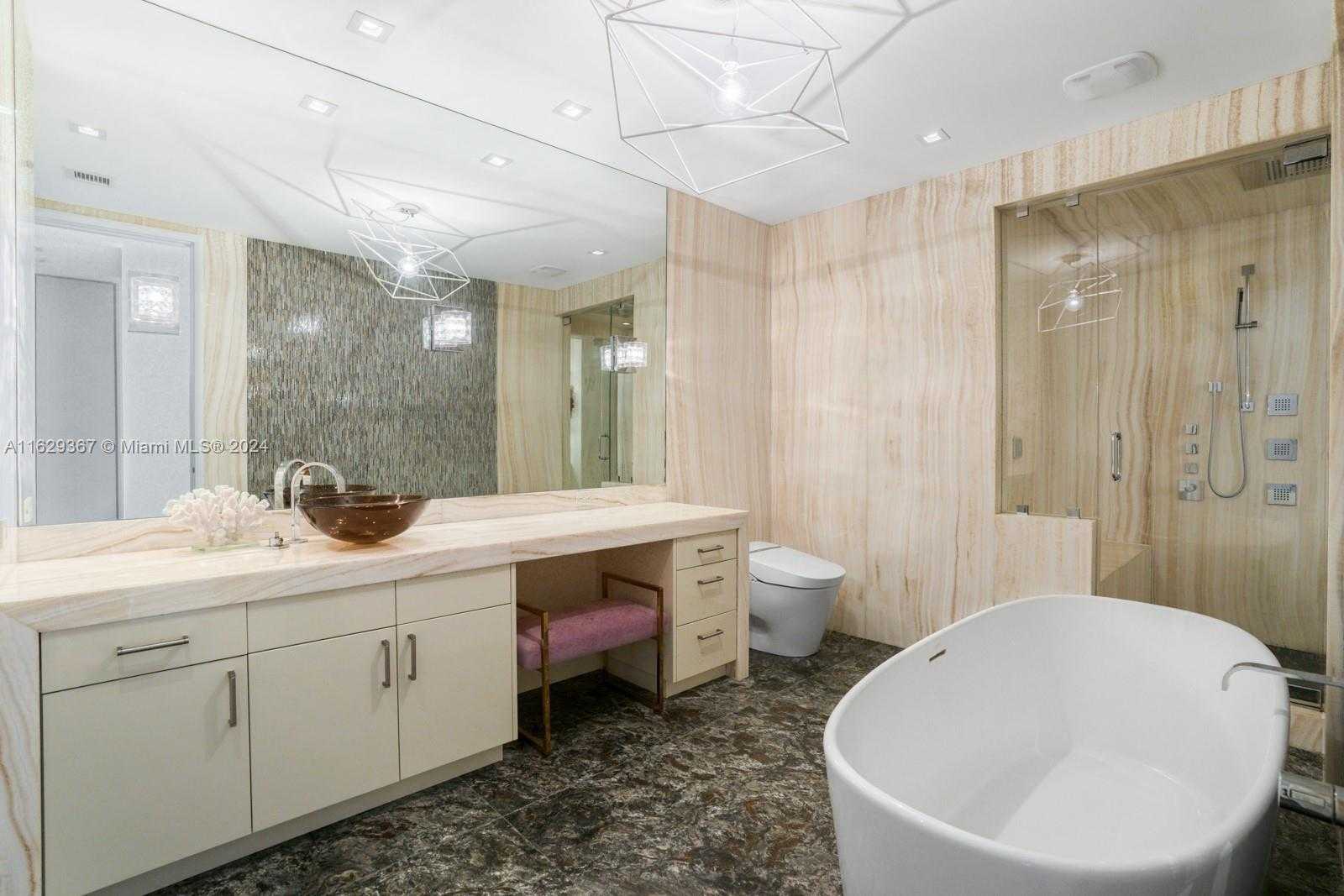 Small Image of 17749 Collins Ave, Sunny Isles Beach, FL 33160, USA Number 38