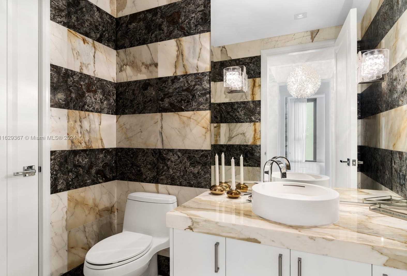 Small Image of 17749 Collins Ave, Sunny Isles Beach, FL 33160, USA Number 45