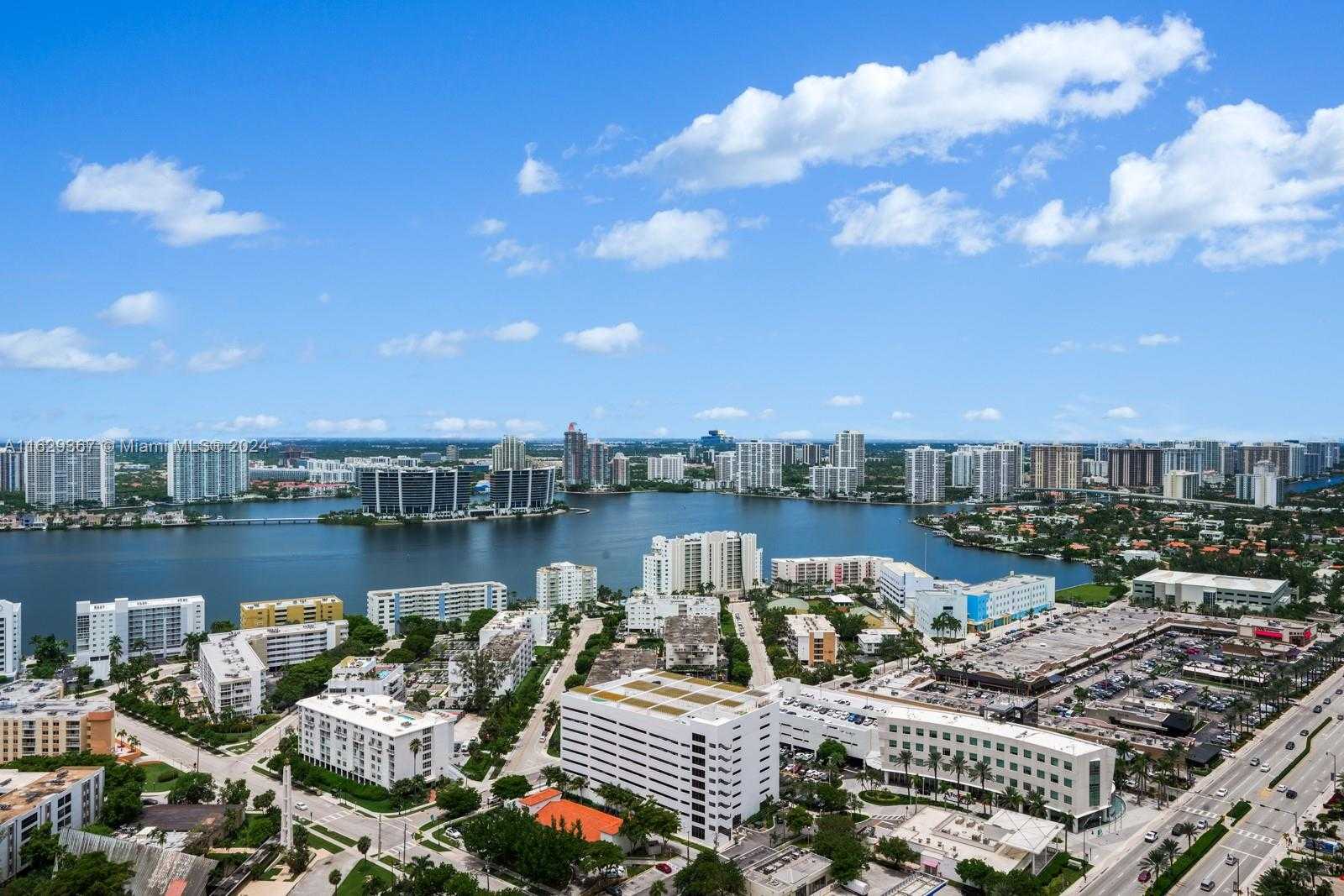 Small Image of 17749 Collins Ave, Sunny Isles Beach, FL 33160, USA Number 49