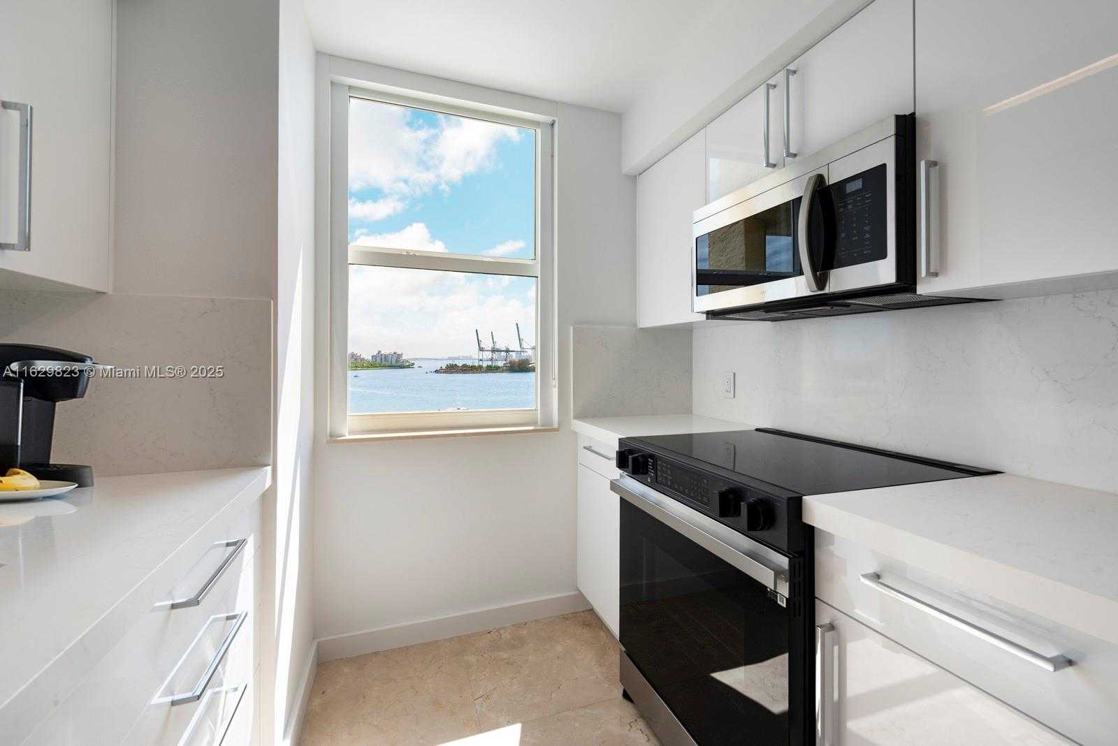 Small Image of 90 ALTON RD #902, Miami Beach Number 13