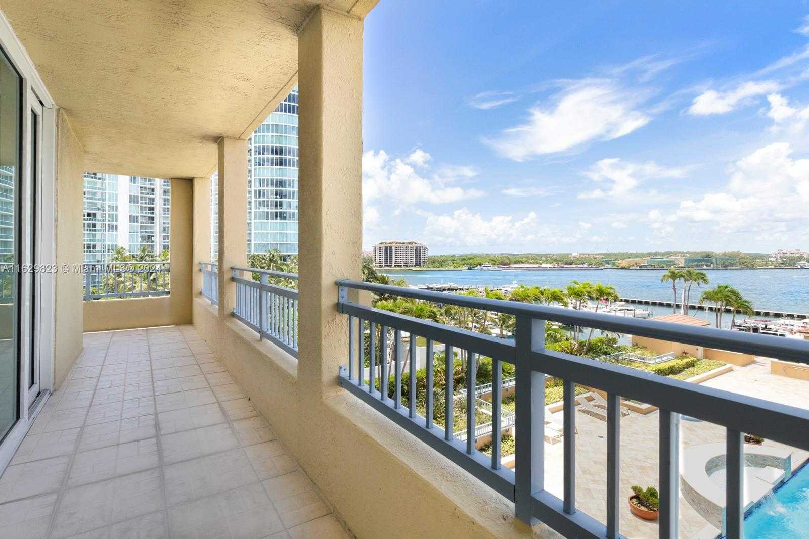 Small Image of 90 ALTON RD #902, Miami Beach Number 17