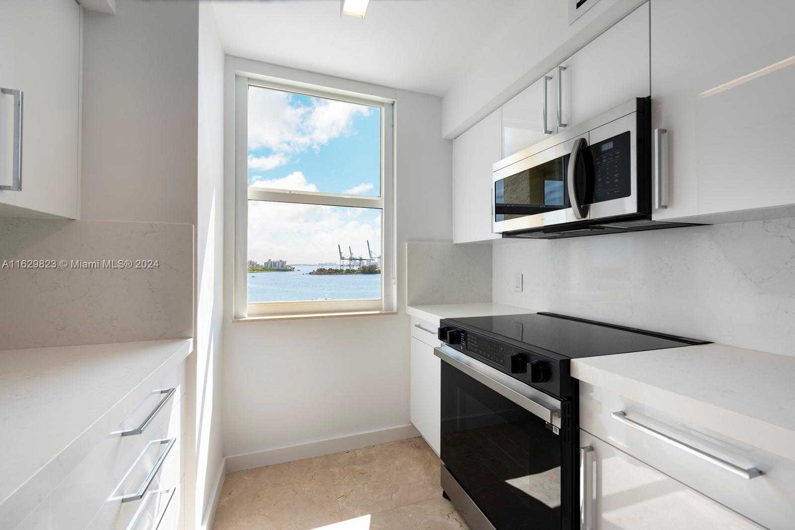 Small Image of 90 ALTON RD #902, Miami Beach Number 20