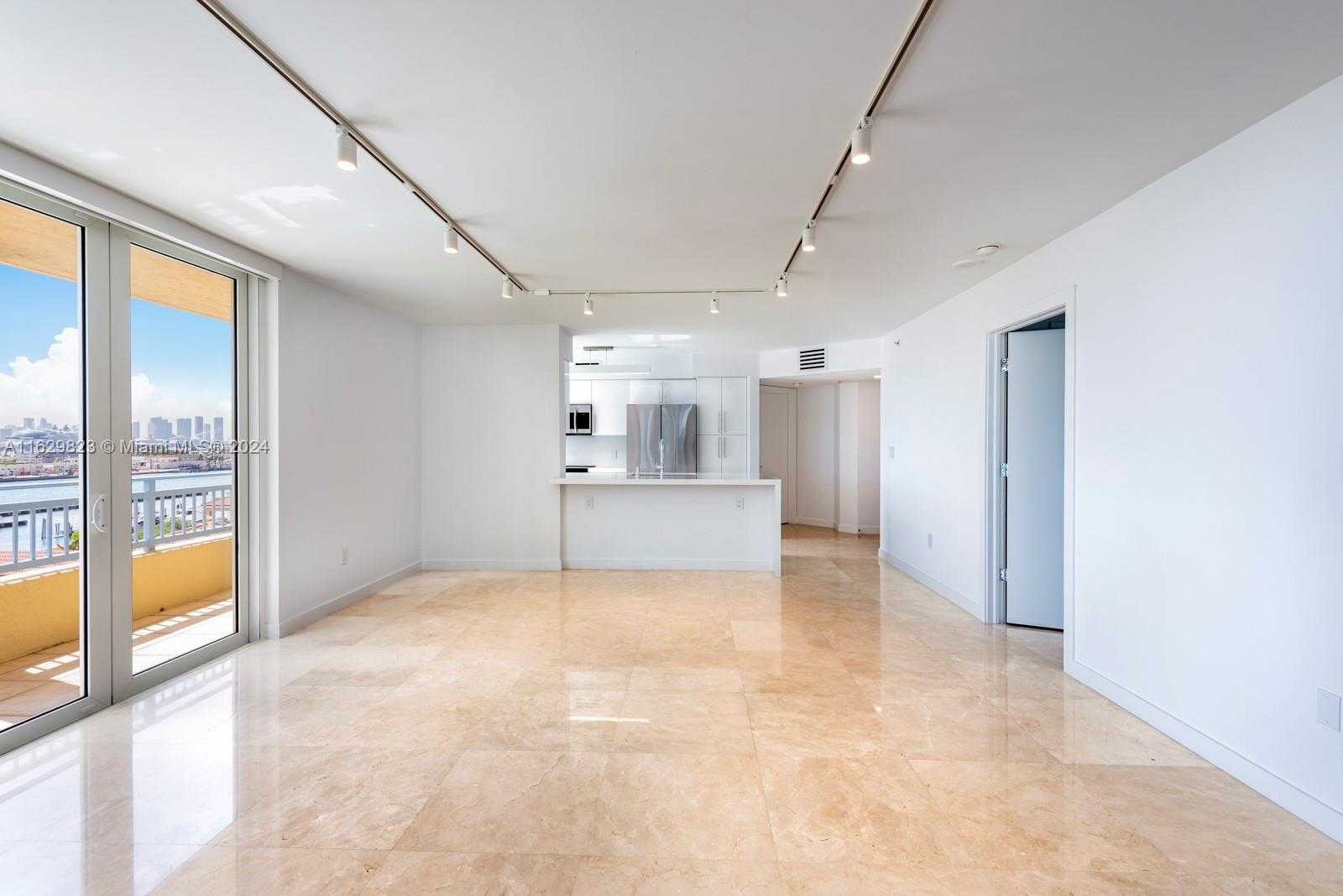 Small Image of 90 ALTON RD #902, Miami Beach Number 4