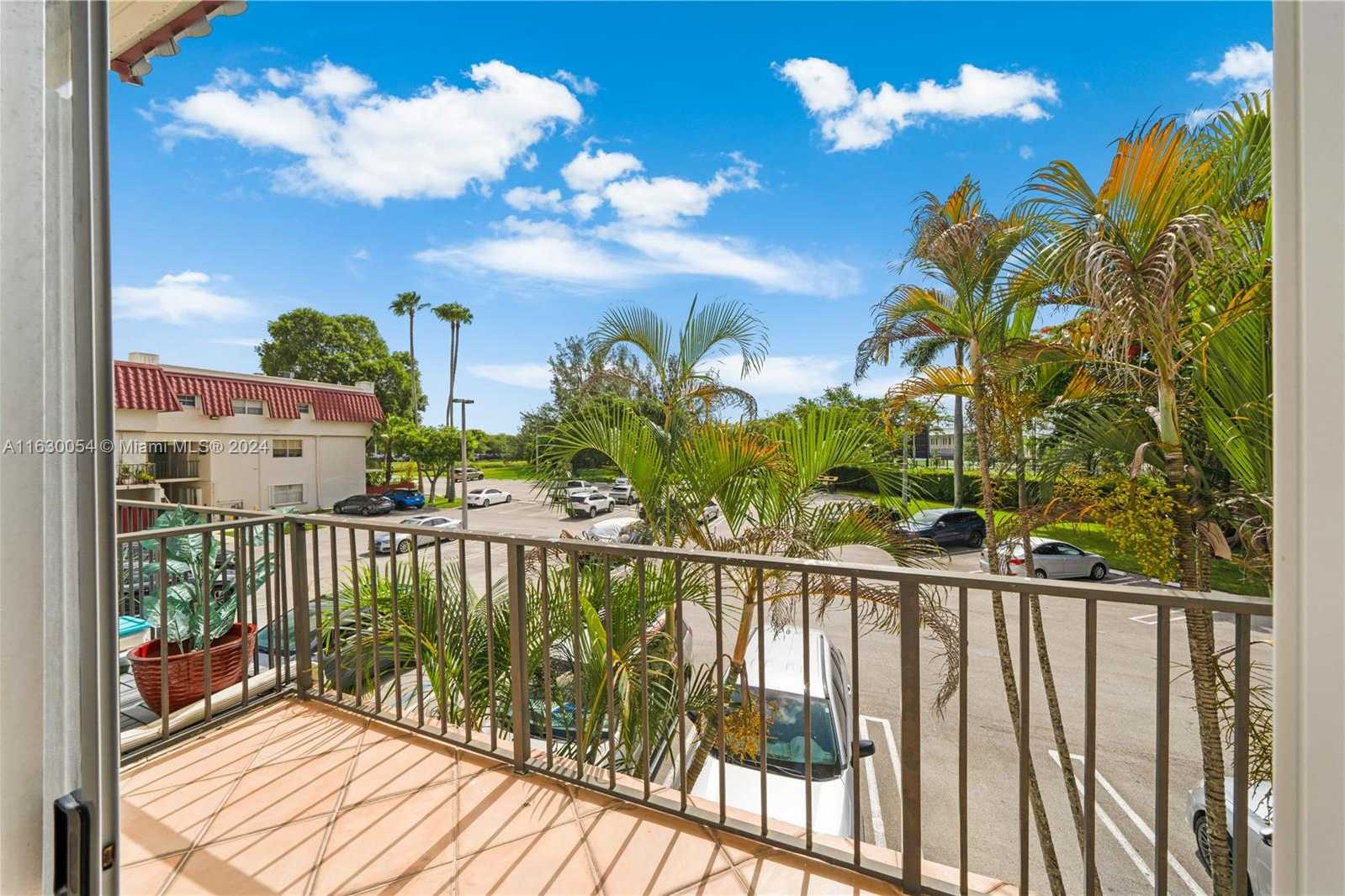 Small Image of 8650 SOUTH WEST 67TH AVE #1038, Pinecrest Number 19