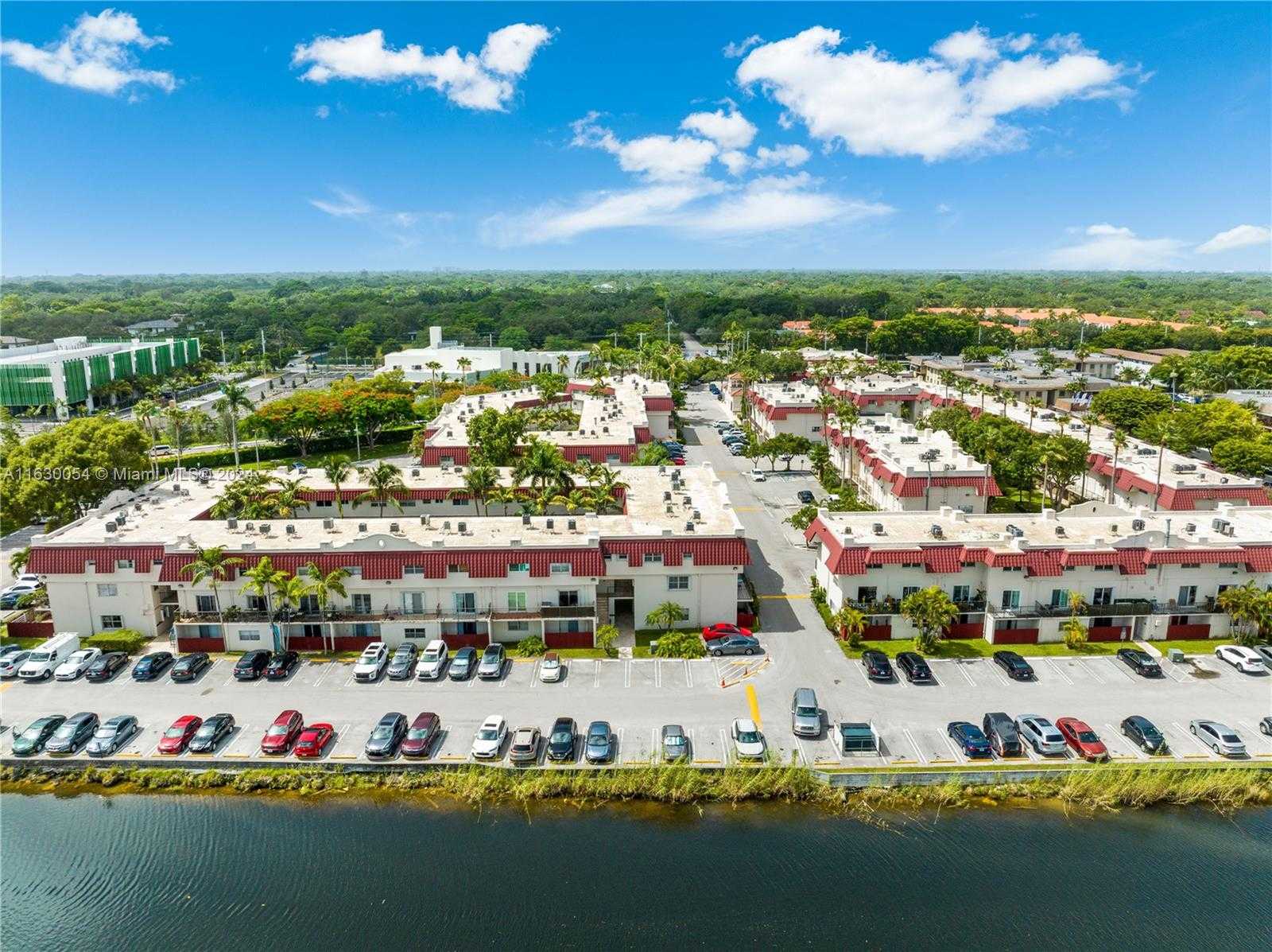 Small Image of 8650 SOUTH WEST 67TH AVE #1038, Pinecrest Number 5