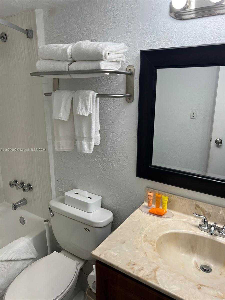 Small Image of 19201 COLLINS AVE #534, Sunny Isles Beach Number 12