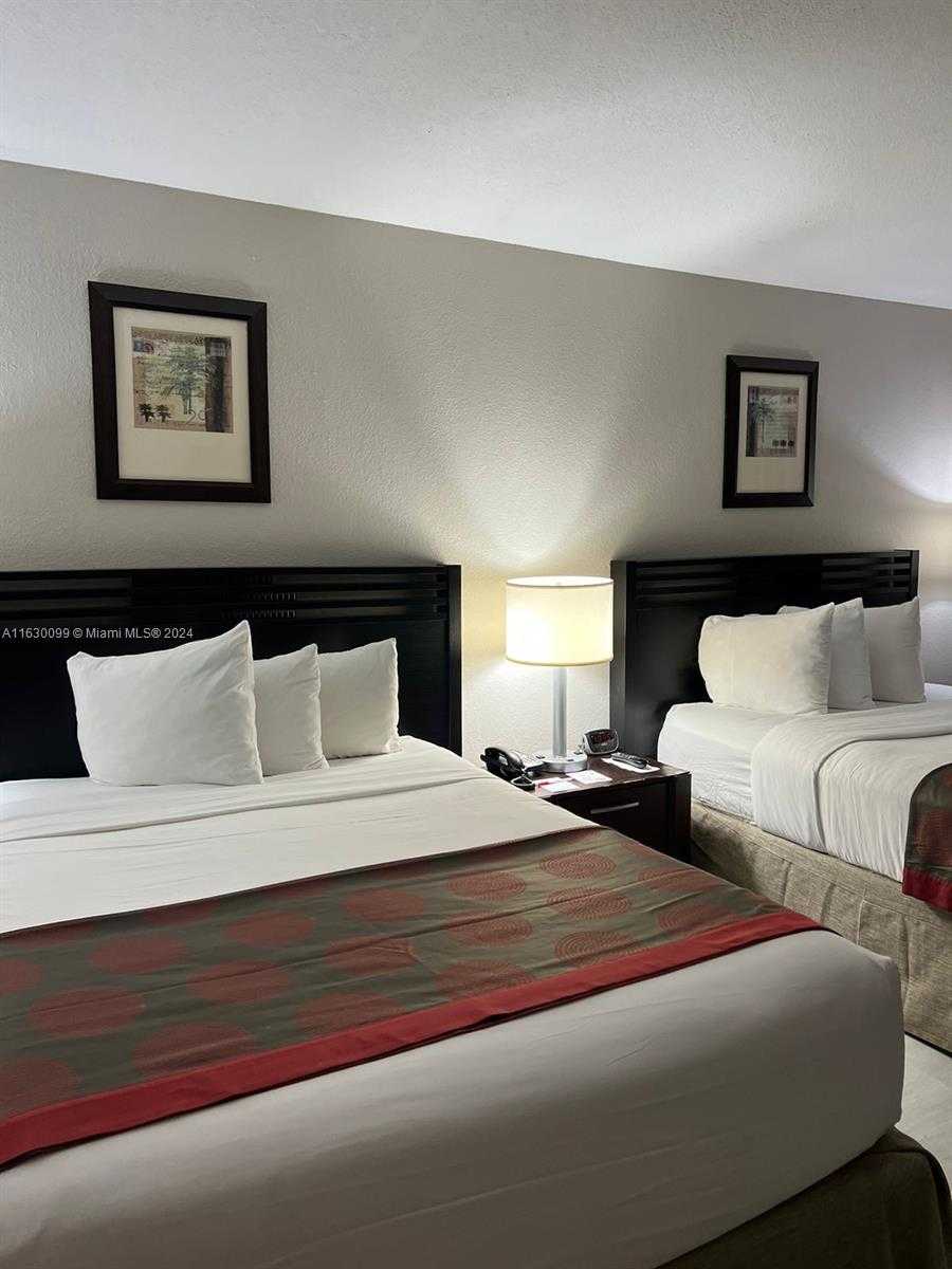 Small Image of 19201 COLLINS AVE #534, Sunny Isles Beach Number 9