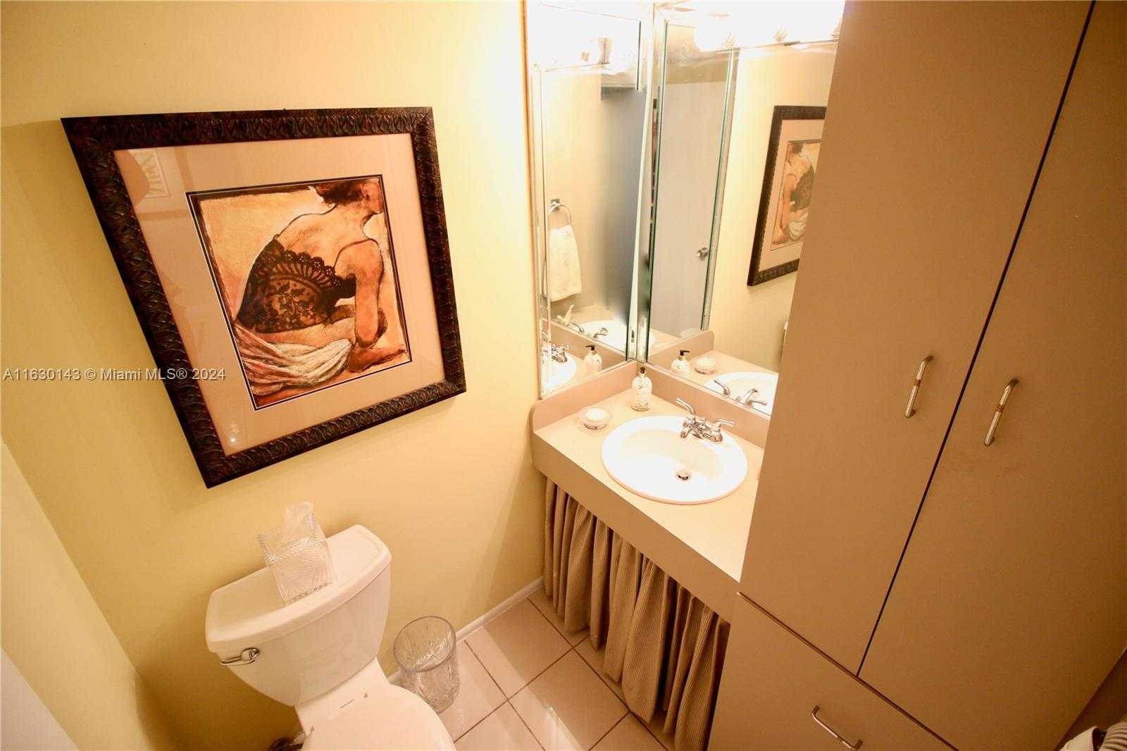 Small Image of 900 BAY DR #319, Miami Beach Number 16