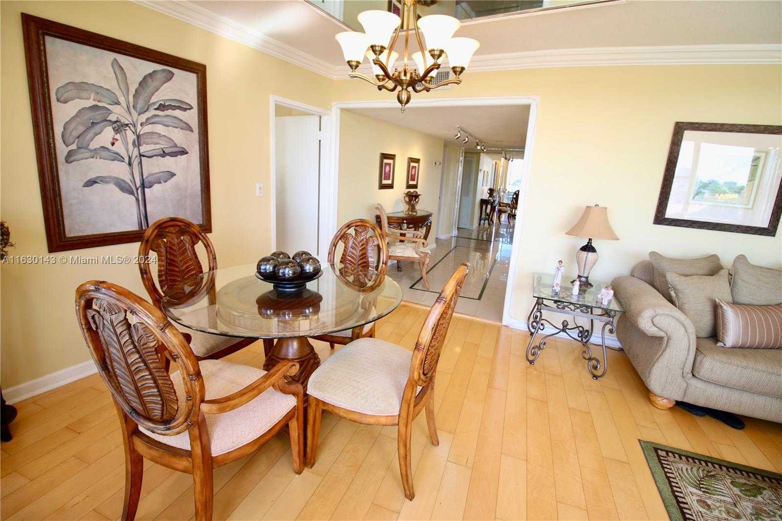Small Image of 900 BAY DR #319, Miami Beach Number 4