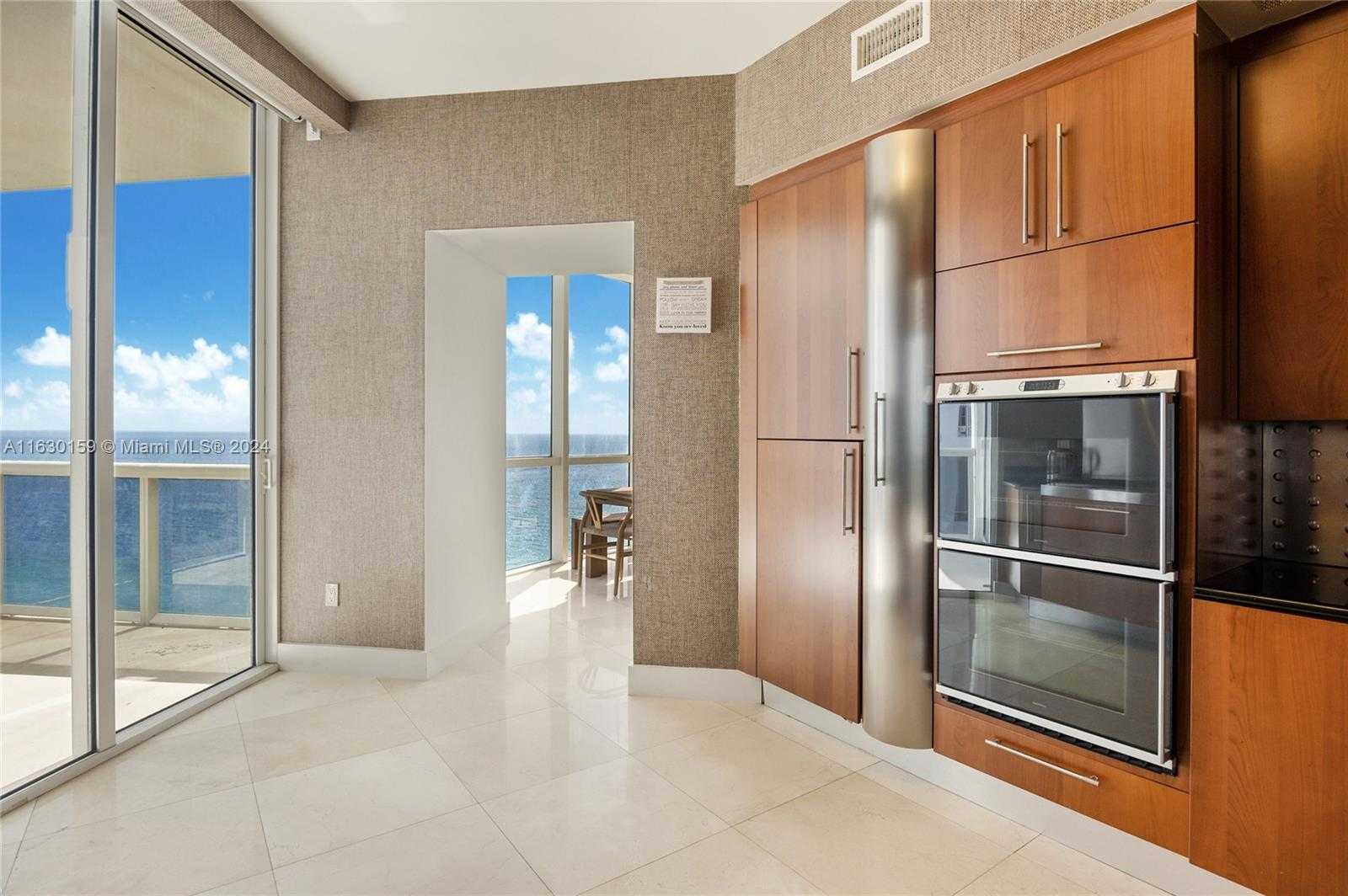 Small Image of 18101 COLLINS AVE #3309, Sunny Isles Beach Number 7