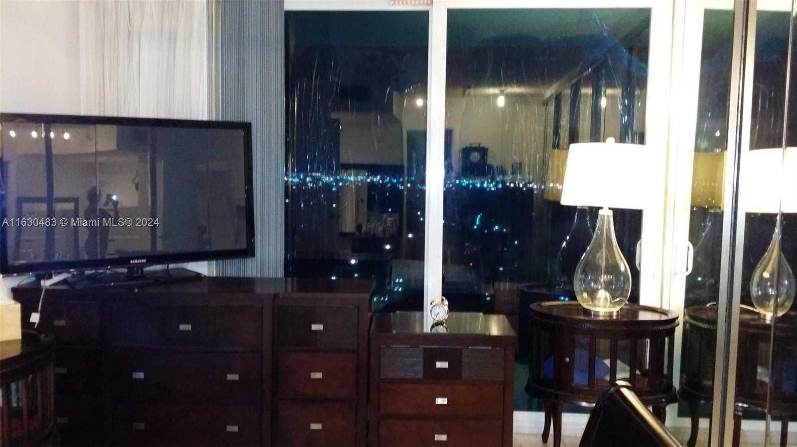 Small Image of 1351 NORTH EAST MIAMI GARDENS DR #1601E, Miami Number 32