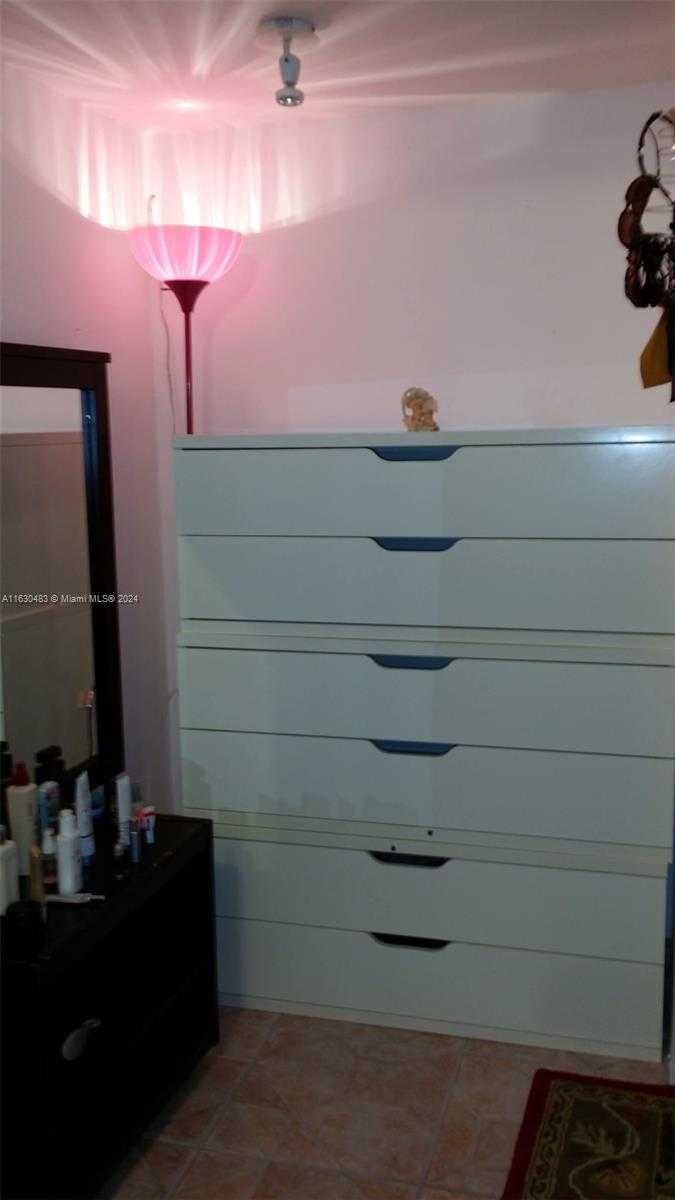 Small Image of 1351 NORTH EAST MIAMI GARDENS DR #1601E, Miami Number 36