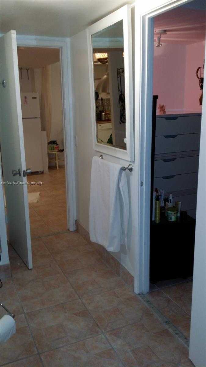 Small Image of 1351 NORTH EAST MIAMI GARDENS DR #1601E, Miami Number 44
