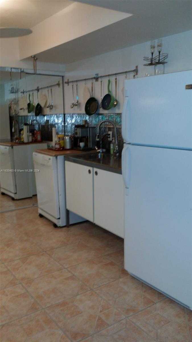 Small Image of 1351 NORTH EAST MIAMI GARDENS DR #1601E, Miami Number 48