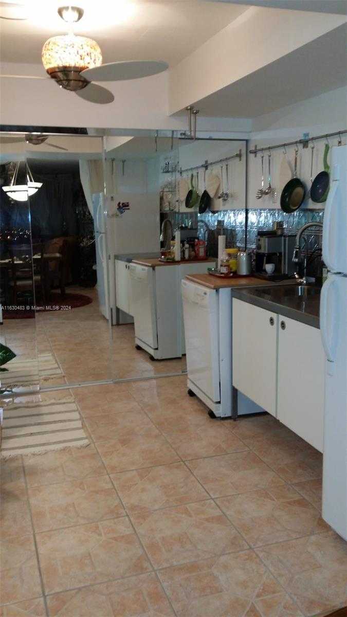 Small Image of 1351 NORTH EAST MIAMI GARDENS DR #1601E, Miami Number 49