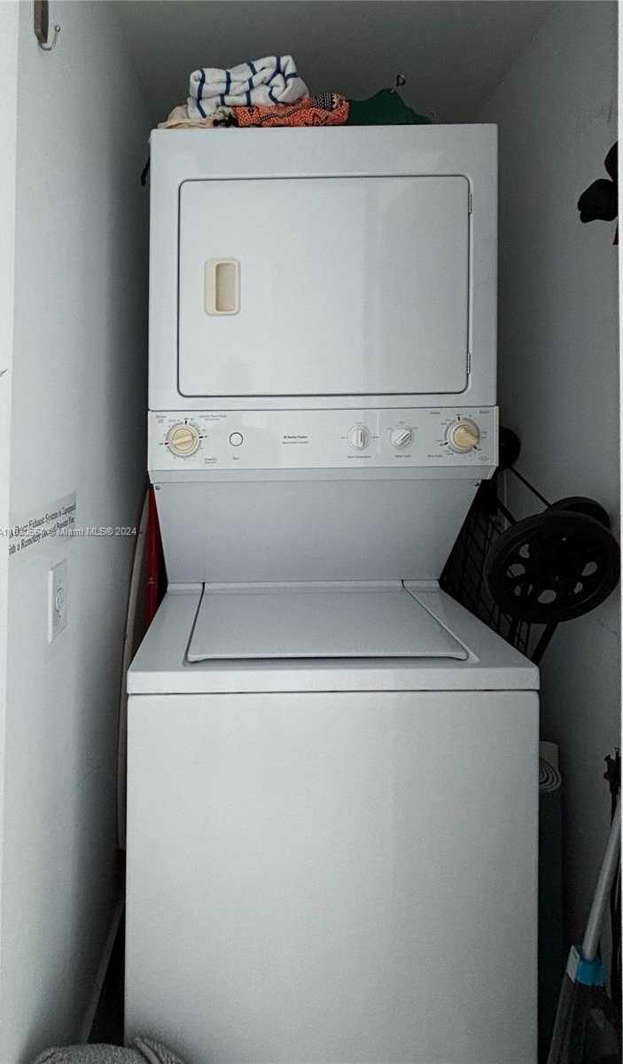 Small Image of 92 SOUTH WEST 3 ST #4407, Miami Number 6