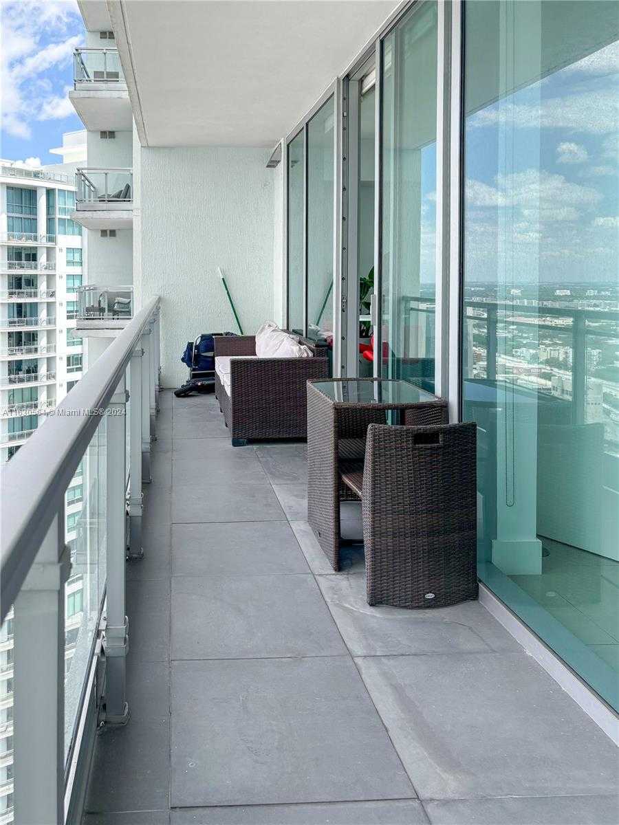 Small Image of 92 SOUTH WEST 3 ST #4407, Miami Number 8