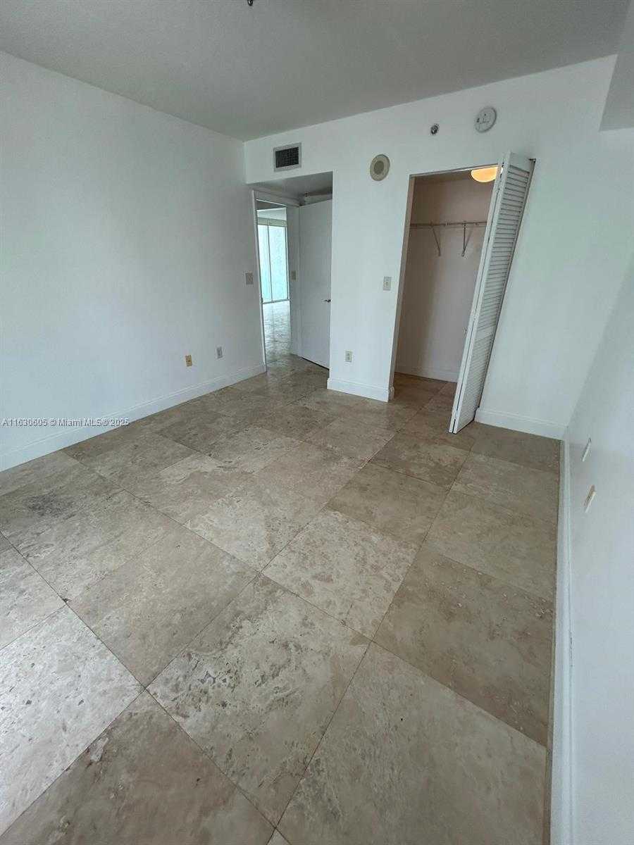 Small Image of 31 SOUTH EAST 5TH ST #1601, Miami Number 7