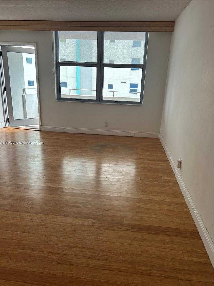 Small Image of 9225 COLLINS AVE #308, Surfside Number 4