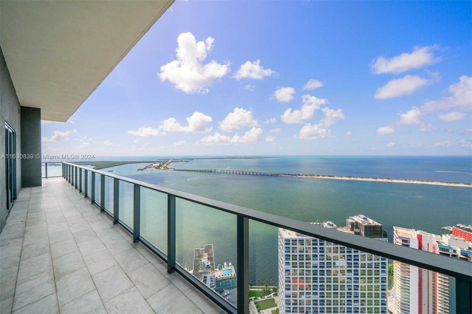 Small Image of 1451 BRICKELL AVE #5302, Miami Number 26