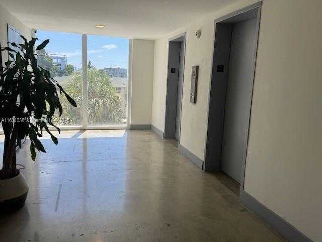 Small Image of 7928 WEST DR #303, North Bay Village Number 18