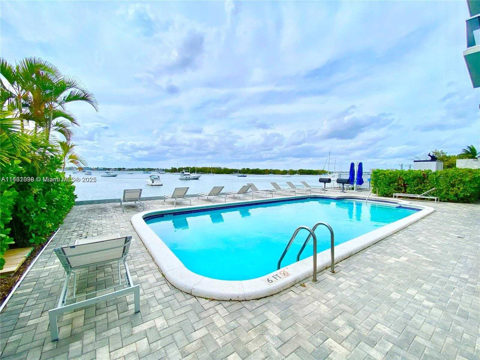 Small Image of 7928 WEST DR #303, North Bay Village Number 2
