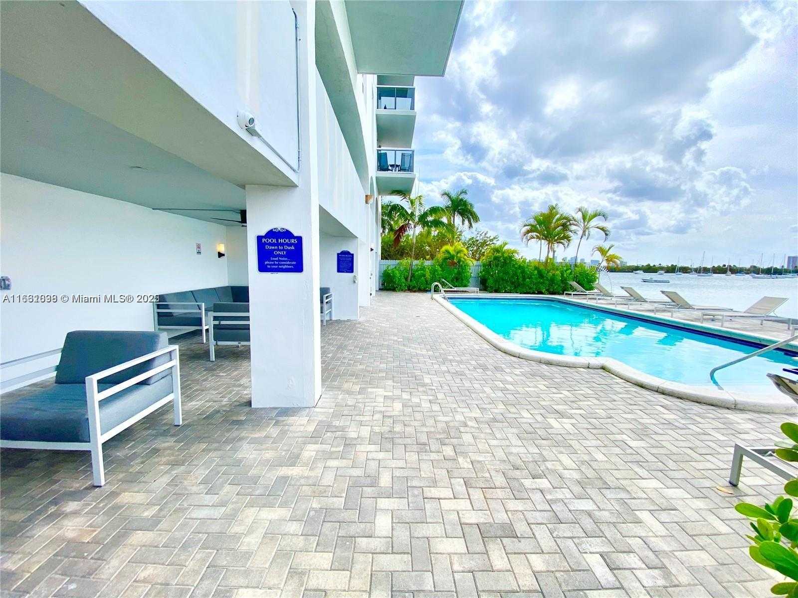 Small Image of 7928 WEST DR #303, North Bay Village Number 4