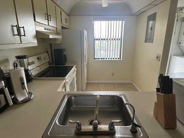 Small Image of 10101 SUNRISE LAKES BLVD #306, Sunrise Number 3