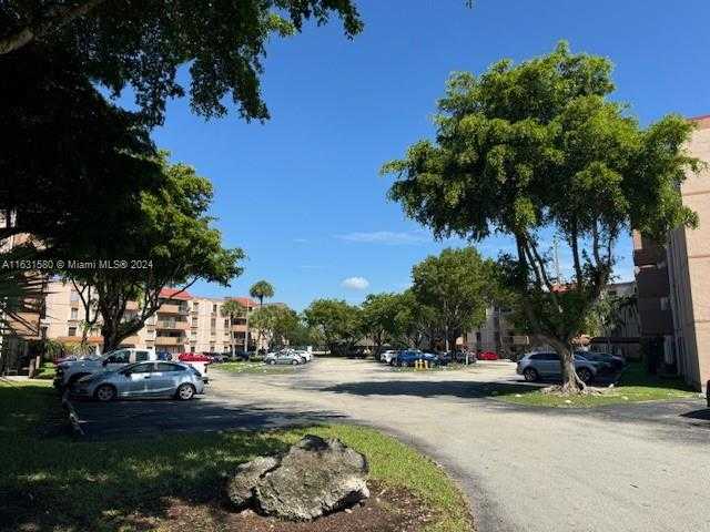 Small Image of 5700 SOUTH WEST 127TH AVE #1417, Miami Number 8
