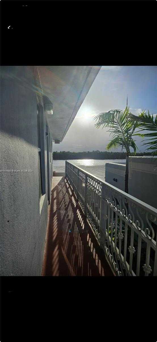 Small Image of 1908 NORTH OCEAN DR #15C, Hollywood Number 11