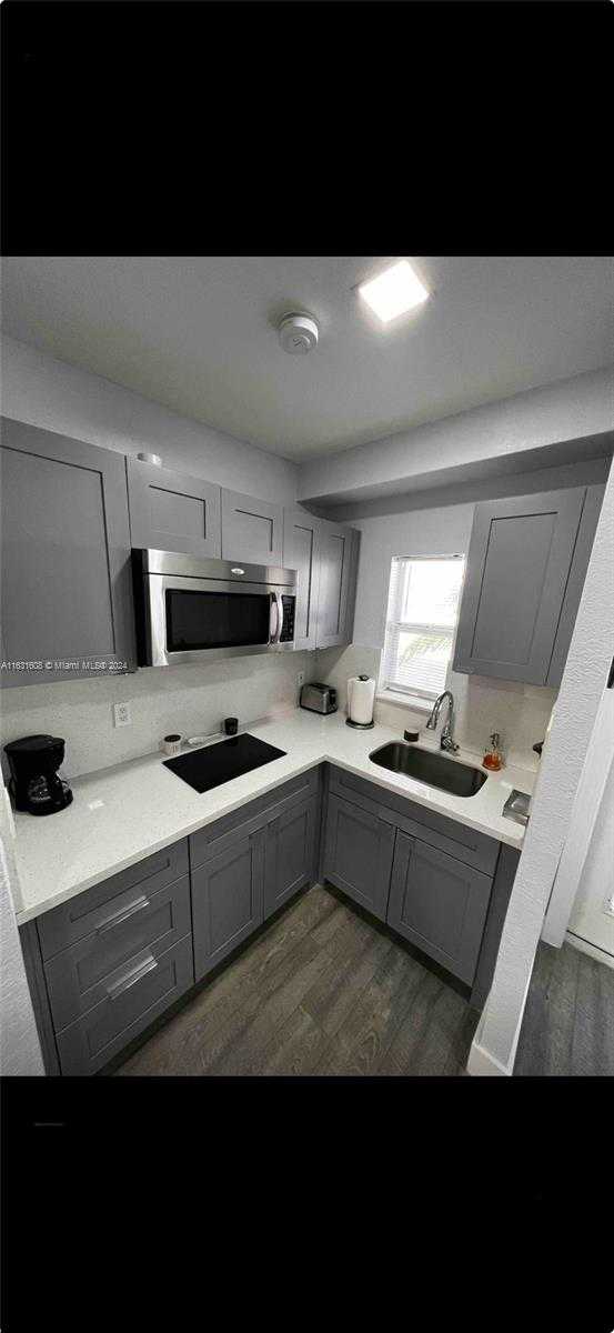 Small Image of 1908 NORTH OCEAN DR #15C, Hollywood Number 23