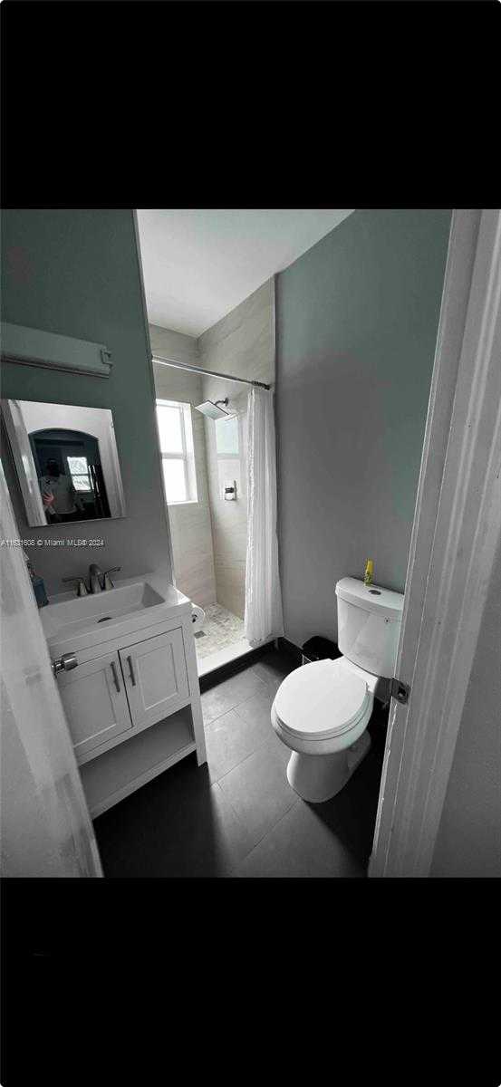 Small Image of 1908 NORTH OCEAN DR #15C, Hollywood Number 28