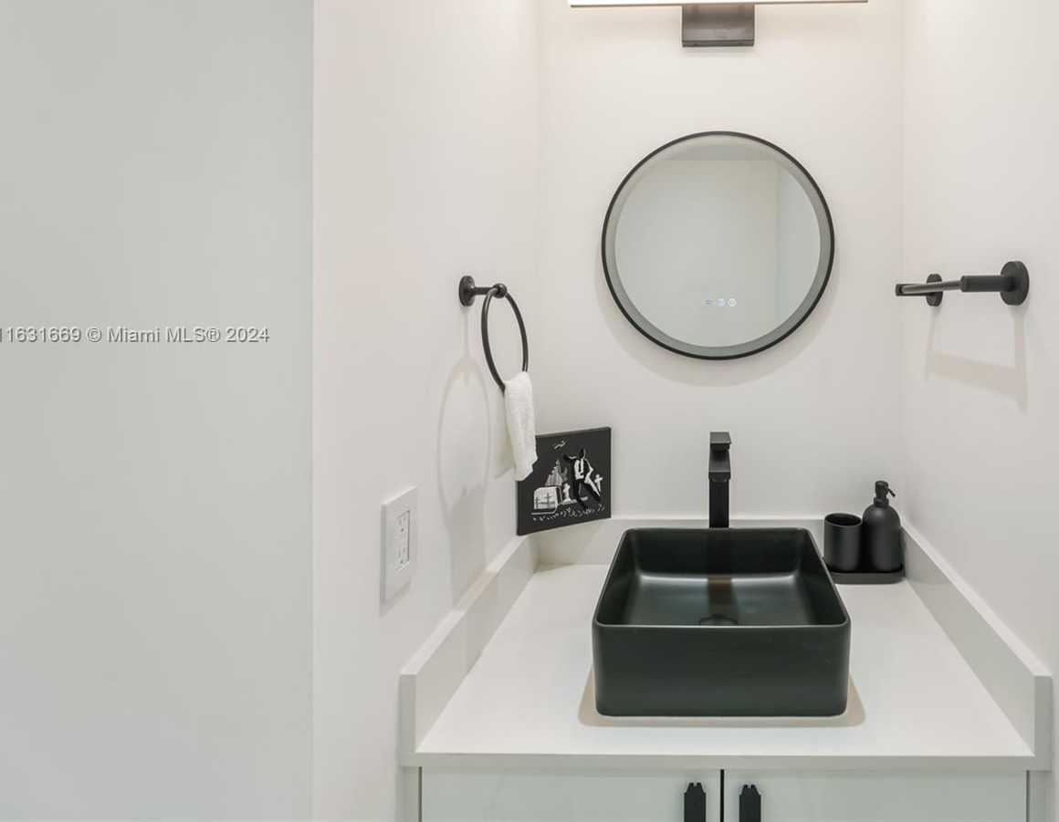 Small Image of 780 NORTH EAST 69TH ST #PH-6, Miami Number 12