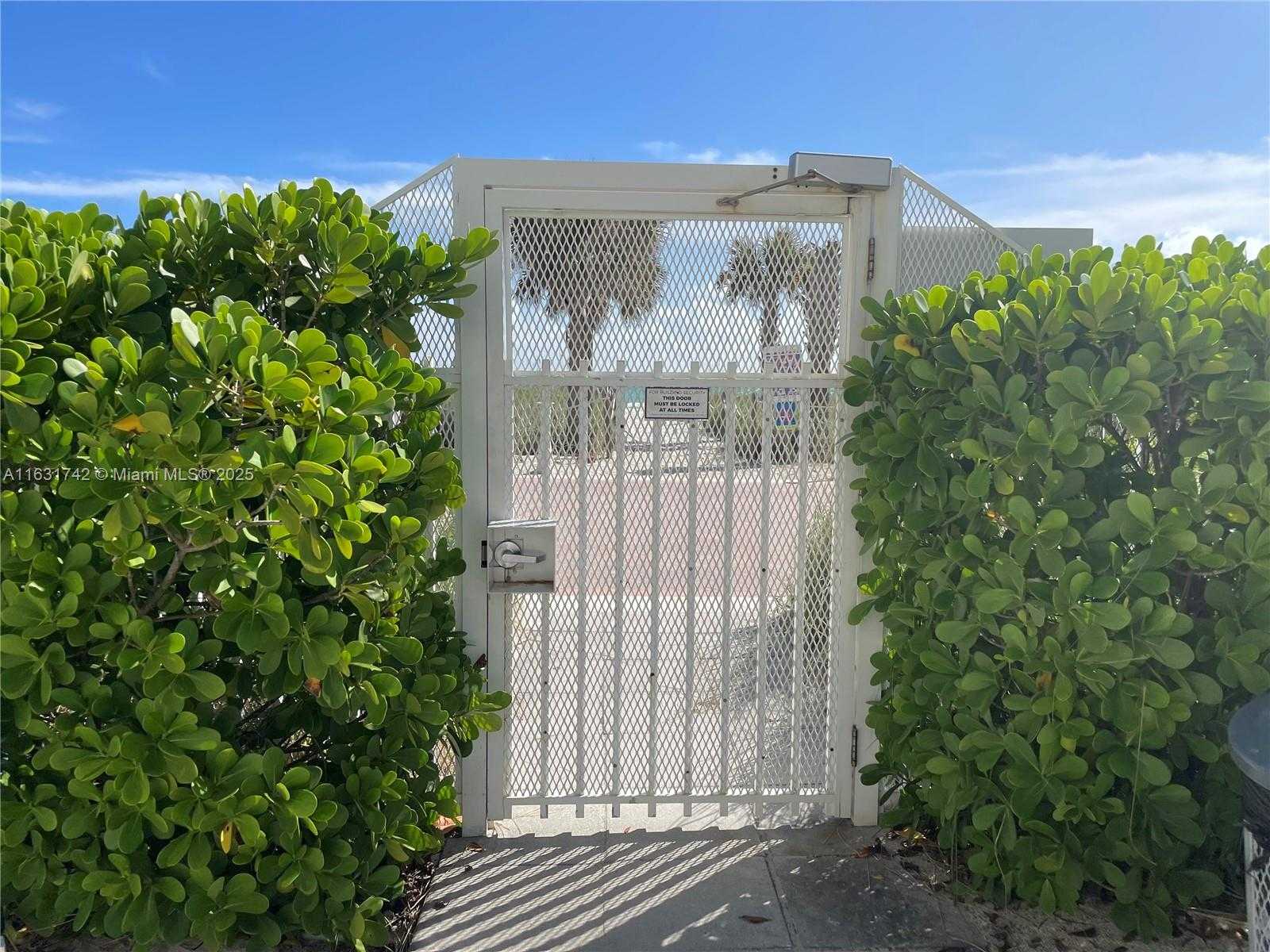 Small Image of 5005 COLLINS AVE #523, Miami Beach Number 23