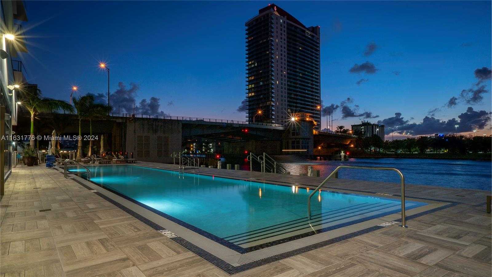 Small Image of 4010 SOUTH OCEAN DR #R3105, Hollywood Number 19
