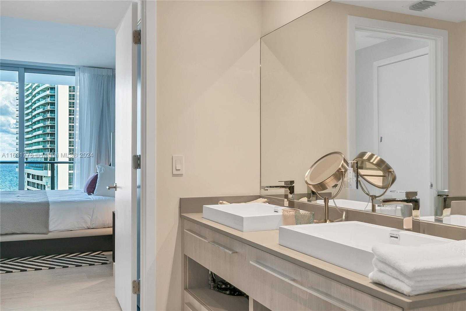 Small Image of 4010 SOUTH OCEAN DR #R3105, Hollywood Number 9