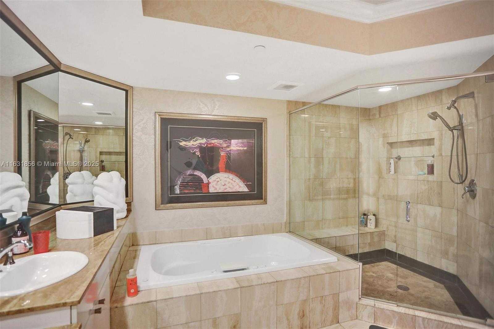 Small Image of 21050 POINT PL #403, Aventura Number 19