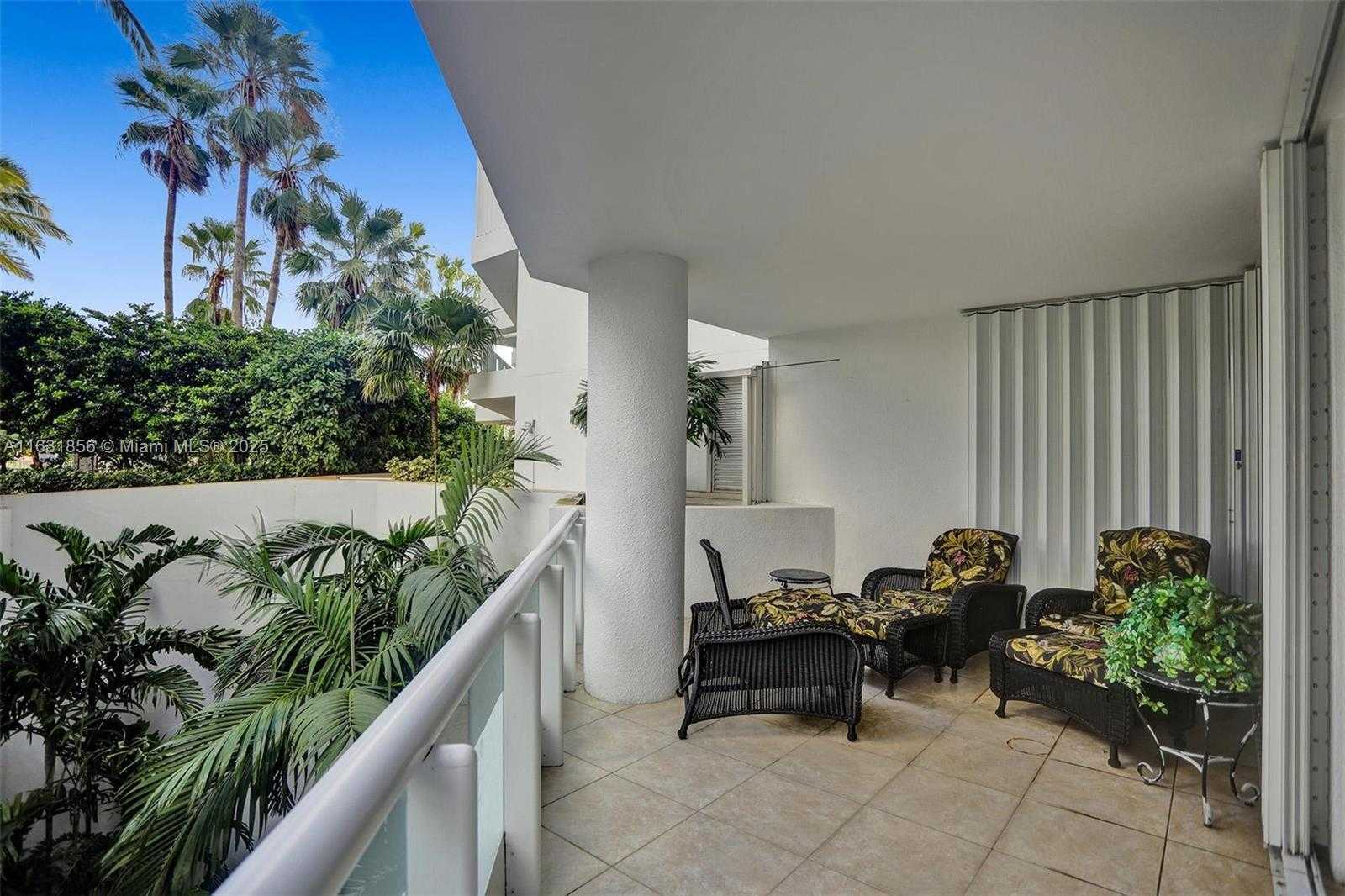 Small Image of 21050 POINT PL #403, Aventura Number 34